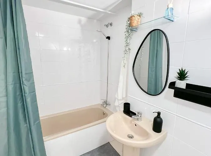 Cozy With Pool * Torremolinos