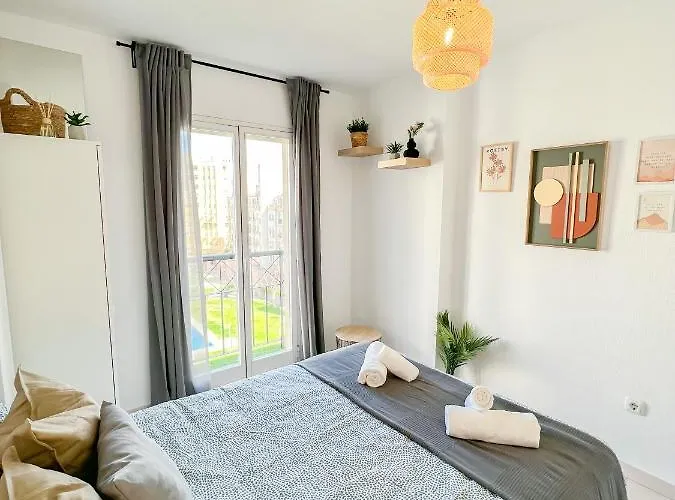 Cozy With Pool Apartment