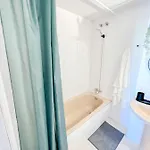 Cozy With Pool Торремолінос